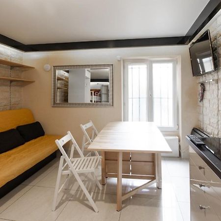 Studio a Paris et désinfection rigoureux du logis Esterno foto