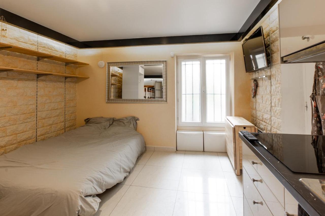Studio a Paris et désinfection rigoureux du logis Esterno foto